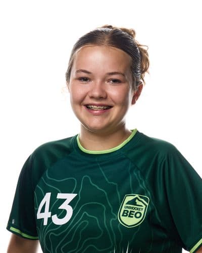 43 Alina Aeby